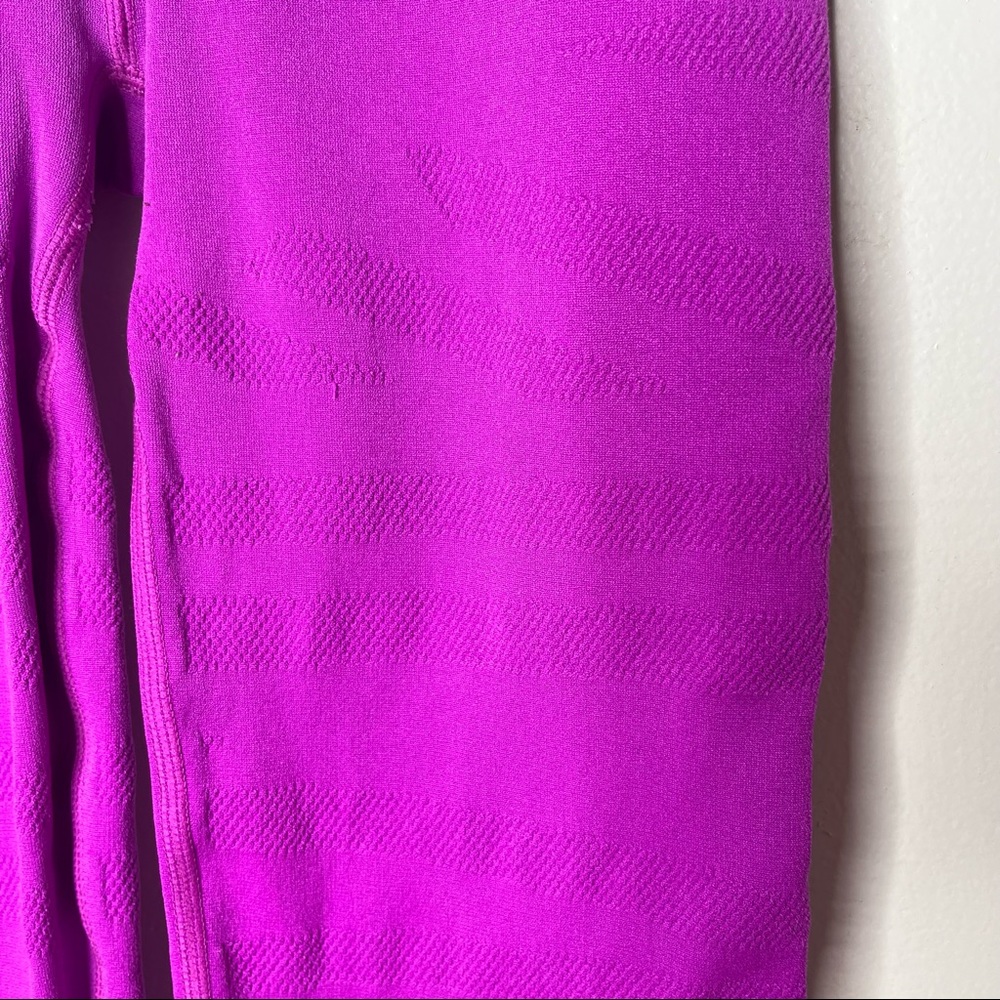 FABLETICS Sculptknot High Rise Barbiecore Leggings - Picture 10 of 14